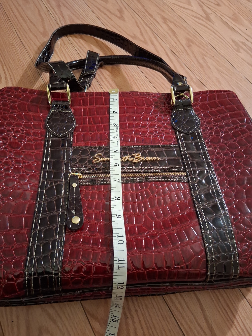 Vintage Samantha Brown Red Croc-Embossed Tote Bag with 2 added Essential Bags.
